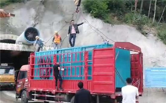 万城镇1300KW发电机出租